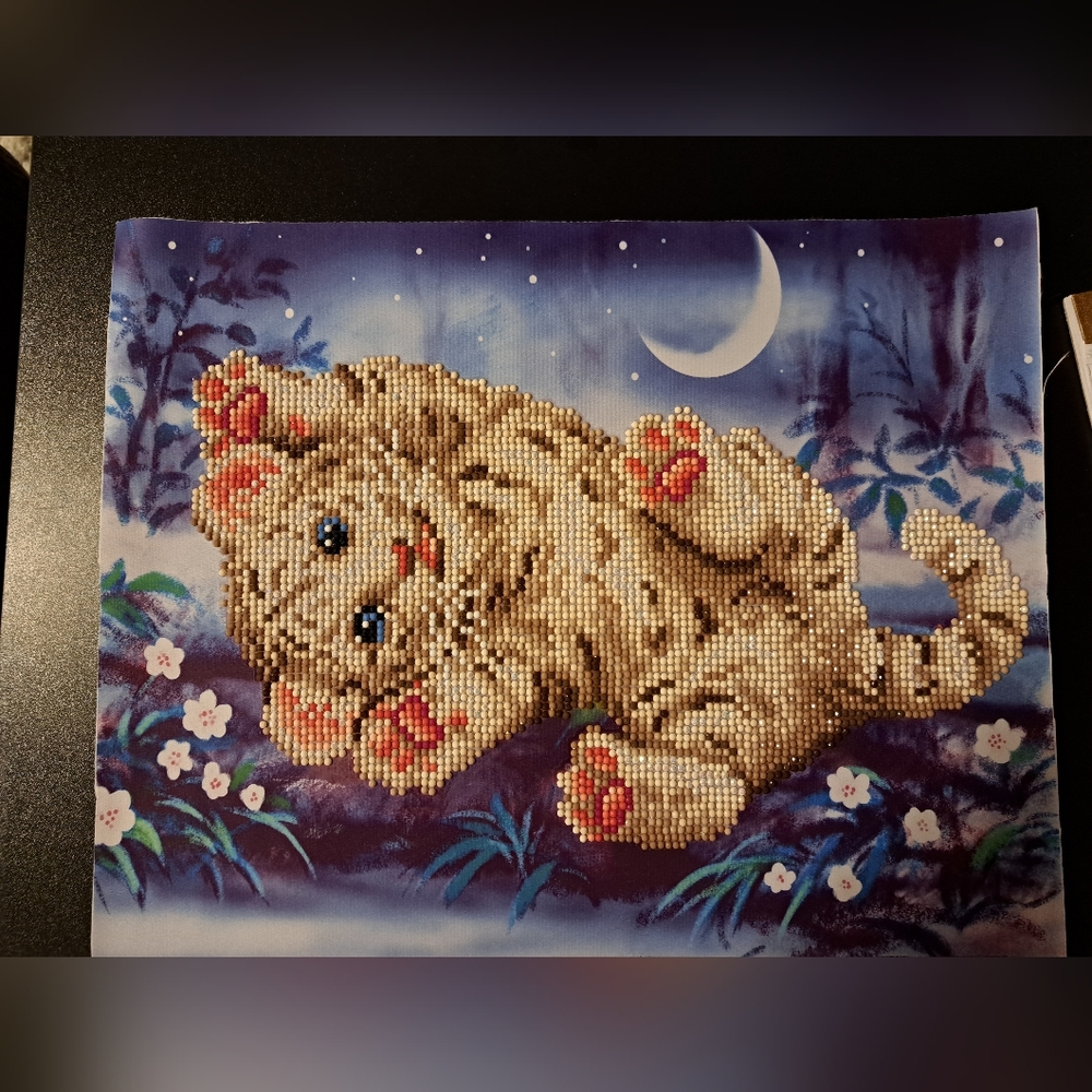 Finished white tiger cub diamond painting